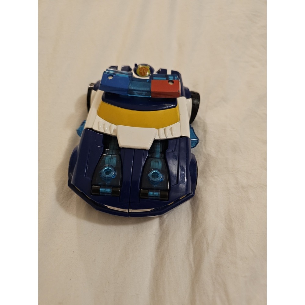 Playskool Heroes Rescue Bots Chase the Police-Bot Transformer Figure Used‎